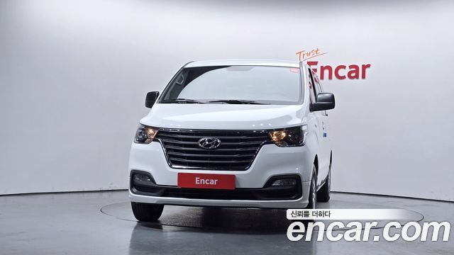 Hyundai Starex Van 5-Seater Smart — пробег 18 112 км — фото 3 из 5