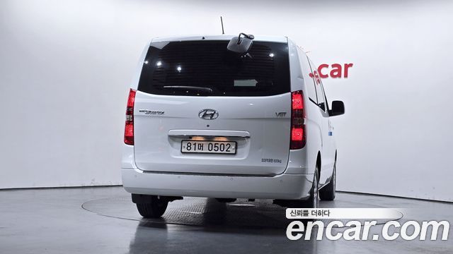 Hyundai Starex Van 5-Seater Smart — пробег 18 112 км — фото 4 из 5