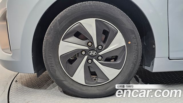 Hyundai Ioniq из Кореи Encar