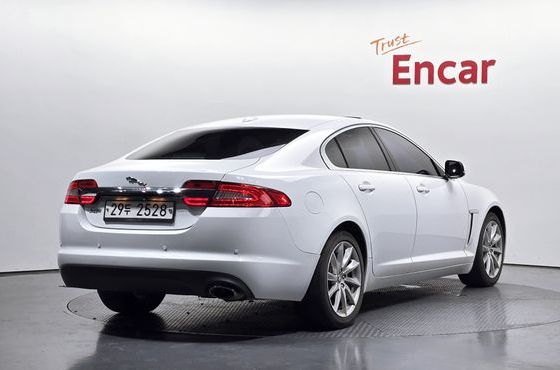Jaguar XF 2.2D Luxury X250 — пробег 229 811 км — фото 2 из 5