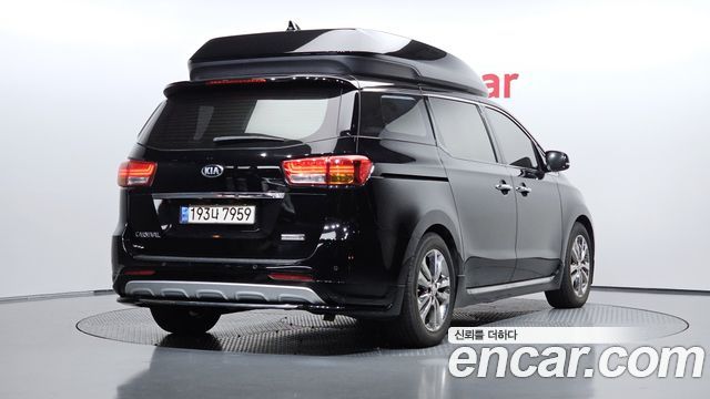 Kia Carnival из Кореи Encar