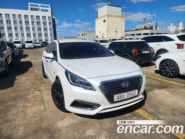 Hyundai Sonata 2.0 Plug-in HEV Permium — пробег 205 843 км — фото 1 из 5
