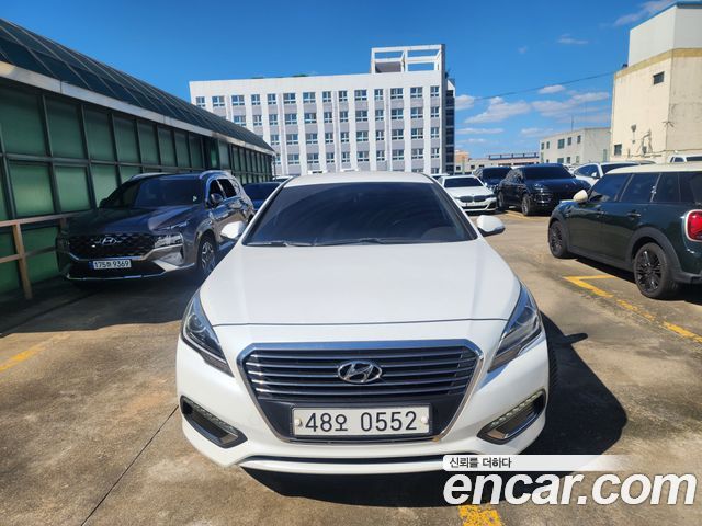 Hyundai Sonata 2.0 Plug-in HEV Permium — пробег 205 843 км — фото 2 из 5