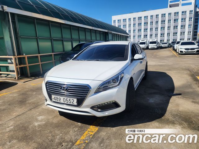 Hyundai Sonata 2.0 Plug-in HEV Permium — пробег 205 843 км — фото 3 из 5