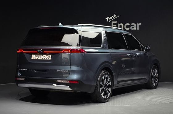 Kia Carnival Gasoline 7-Seater Signature — пробег 185 237 км — фото 2 из 5
