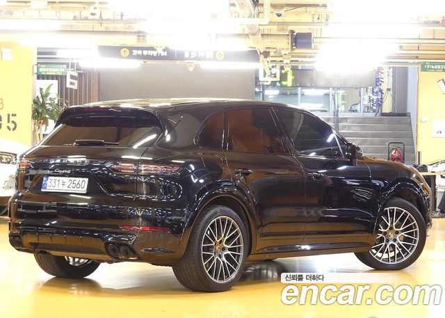 Porsche Cayenne 3.0 — пробег 38 000 км — фото 2 из 5