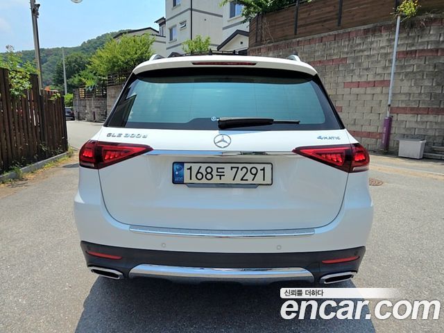 Mercedes-Benz GLE-Class GLE300d 4MATIC — пробег 65 500 км — фото 5 из 5