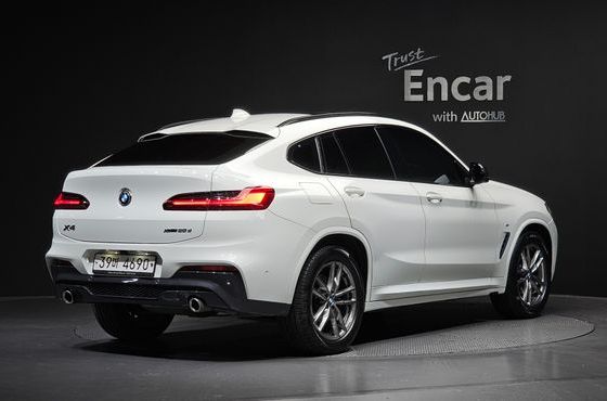 BMW X4 xDrive20d M Sport — пробег 131 323 км — фото 2 из 5