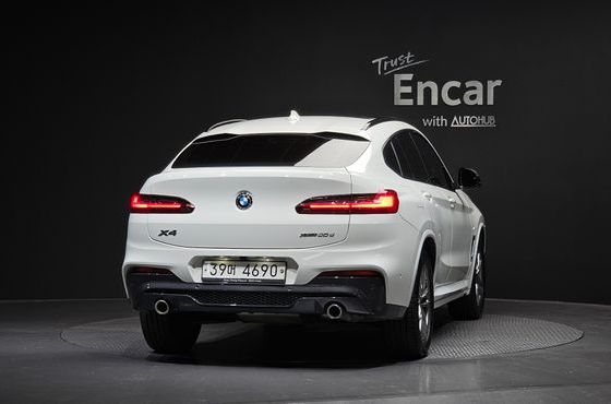 BMW X4 xDrive20d M Sport — пробег 131 323 км — фото 4 из 5