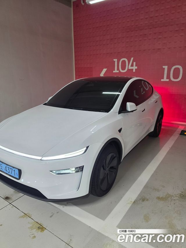 Tesla Model Y RWD — пробег 7 000 км — фото 3 из 5