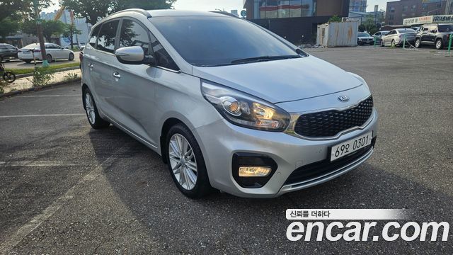 Kia Carens 1.7 VGT Prestige — пробег 54 023 км — фото 1 из 5