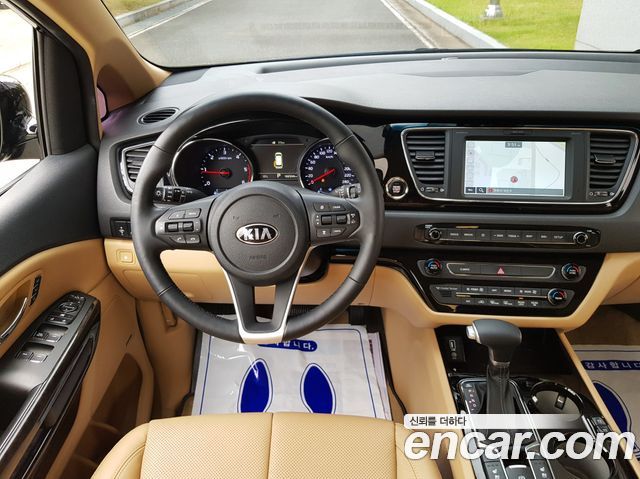 Kia Carnival из Кореи Encar