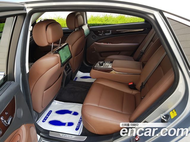 Hyundai Equus из Кореи Encar