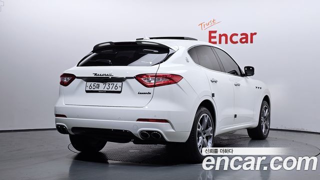 Maserati Levante 3.0 AWD Sport — пробег 44 369 км — фото 2 из 5