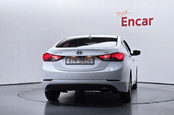 Hyundai AVANTE 1.6 GDi Modern Standard — пробег 86 290 км — фото 4 из 5