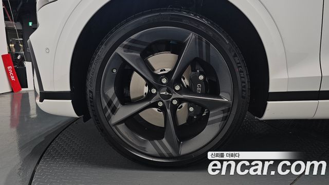 Genesis GV70 из Кореи Encar