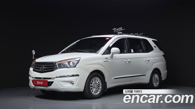 Ssangyong KORANDO 4WD GT 11-seater — пробег 90 451 км — фото 1 из 5