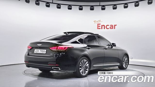 Hyundai Genesis из Кореи Encar
