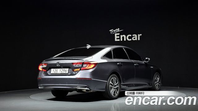 Honda Accord 2.0 Hybrid Touring — пробег 157 621 км — фото 2 из 5
