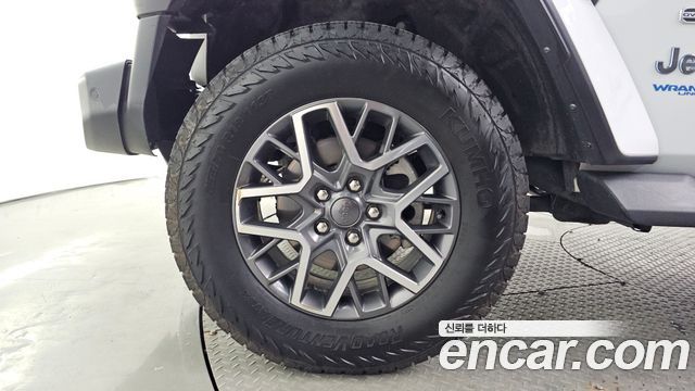 Jeep Wrangler 2.0 Overland Power Top 4Door 4xe — пробег 63 469 км — фото 5 из 5
