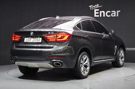 BMW X6 xDrive 30d — пробег 75 557 км — фото 2 из 5