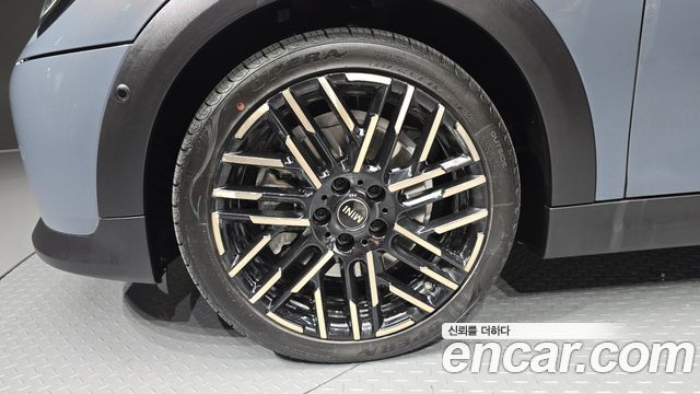 Mini Cooper Convertible из Кореи Encar