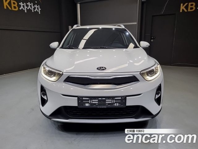 Kia Stonic из Кореи Encar