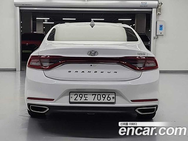 Hyundai Grandeur Exclusive Special — пробег 116 214 км — фото 3 из 5