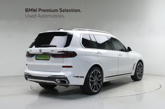 BMW X7 xDrive 40i M Sport 6STR — пробег 11 046 км — фото 4 из 5