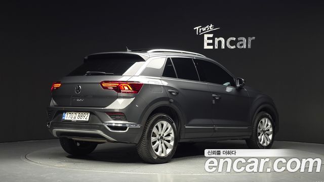 Volkswagen T-Roc 2.0 TDI Premium — пробег 58 001 км — фото 2 из 5