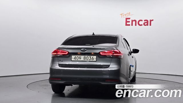 Kia K3 из Кореи Encar