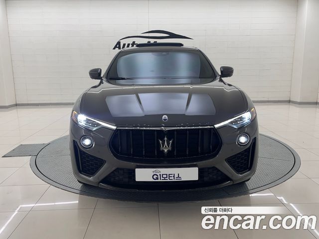 Maserati Levante из Кореи Encar