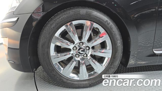 Hyundai Equus из Кореи Encar