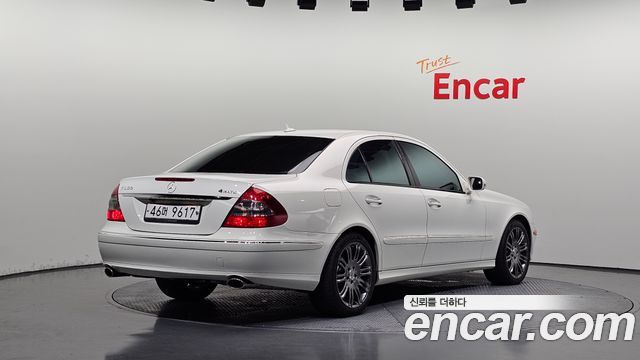 Mercedes-Benz E-Class из Кореи Encar