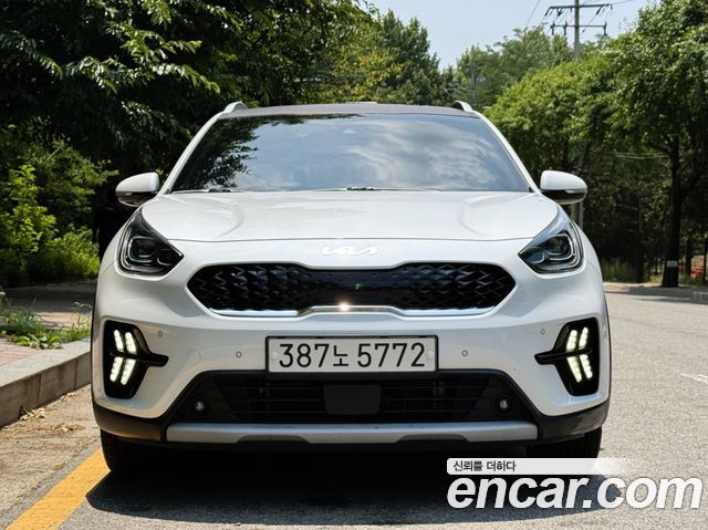 Kia Niro 1.6 HEV Signature — пробег 46 000 км — фото 3 из 5