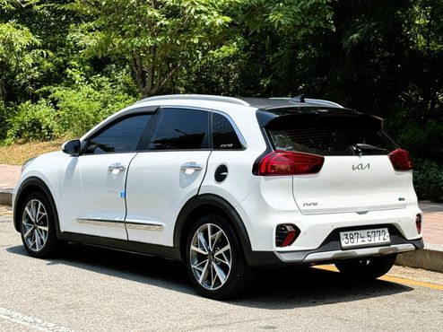 Kia Niro 1.6 HEV Signature — пробег 46 000 км — фото 4 из 5
