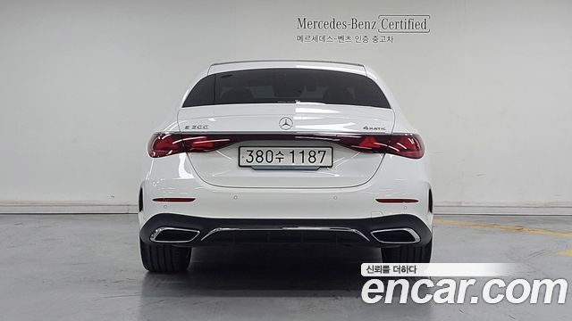 Mercedes-Benz E-Class E300 4MATIC AMG Line — пробег 21 531 км — фото 4 из 5
