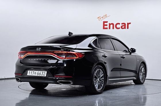 Hyundai Grandeur Exclusive — пробег 180 342 км — фото 2 из 5