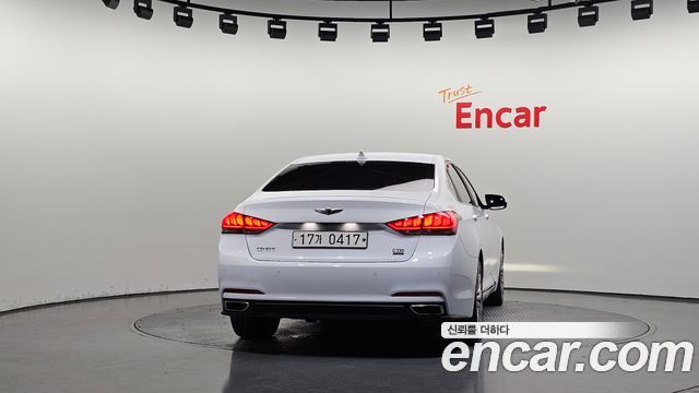 Hyundai Genesis из Кореи Encar