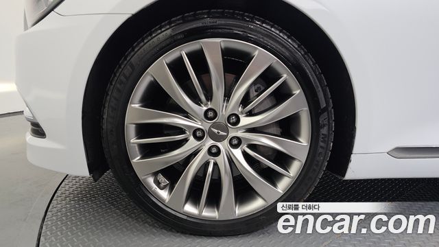 Hyundai Genesis из Кореи Encar