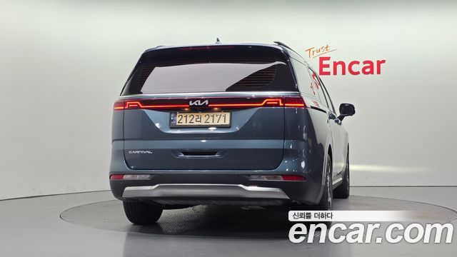 Kia Carnival 7-Seater Signature — пробег 75 071 км — фото 4 из 5