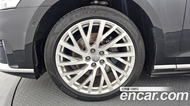 Audi A8 из Кореи Encar