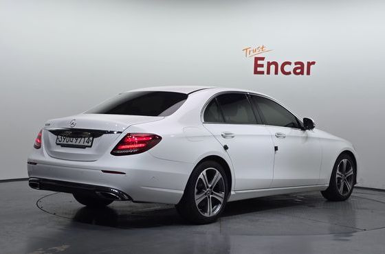 Mercedes-Benz E-Class E300 AV Intelligent Drive — пробег 119 624 км — фото 2 из 5