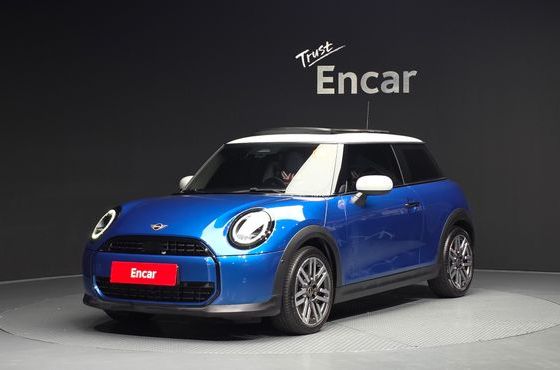 Mini Cooper Classic — пробег 7 638 км — фото 1 из 5