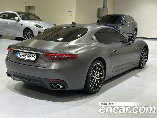 Maserati GranTurismo 3.0 V6 Modena — пробег 6 400 км — фото 2 из 5