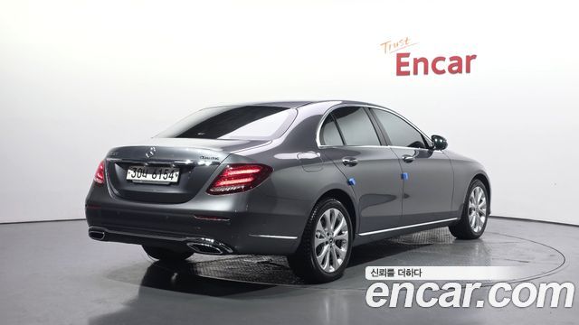 Mercedes-Benz E-Class из Кореи Encar