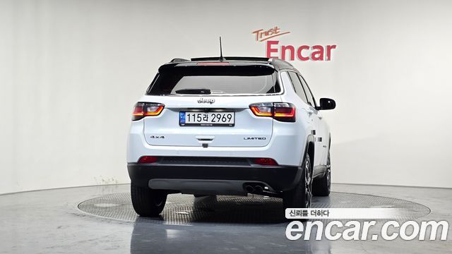 Jeep Compass из Кореи Encar
