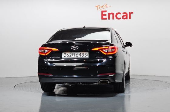 Hyundai Sonata 2.0 Premium Special — пробег 82 565 км — фото 4 из 5