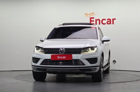 Volkswagen Touareg V6 3.0 TDI Bluemotion Premium 7P5 — пробег 135 704 км — фото 3 из 5