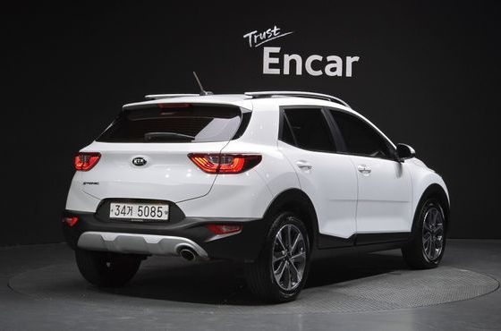 Kia Stonic Diesel 1.6 Trendy — пробег 149 050 км — фото 2 из 5